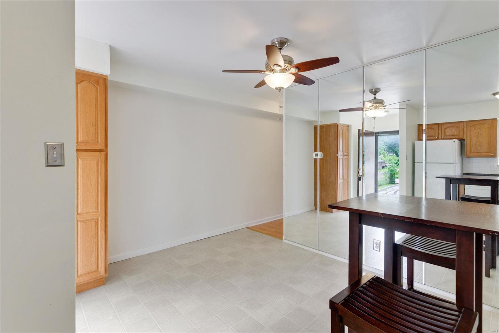 2545 Union Road St. Louis, MO 63125 - Photo 4 of 19 Gallery Image 4