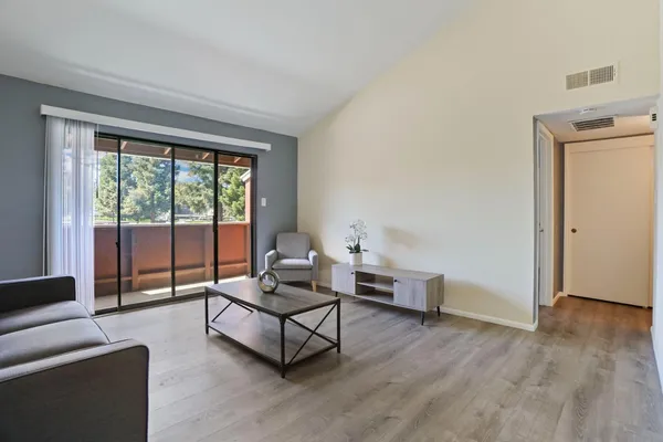 $179,999 | 3702 West Benjamin Holt Drive, Unit 20, Stockton, CA 95219