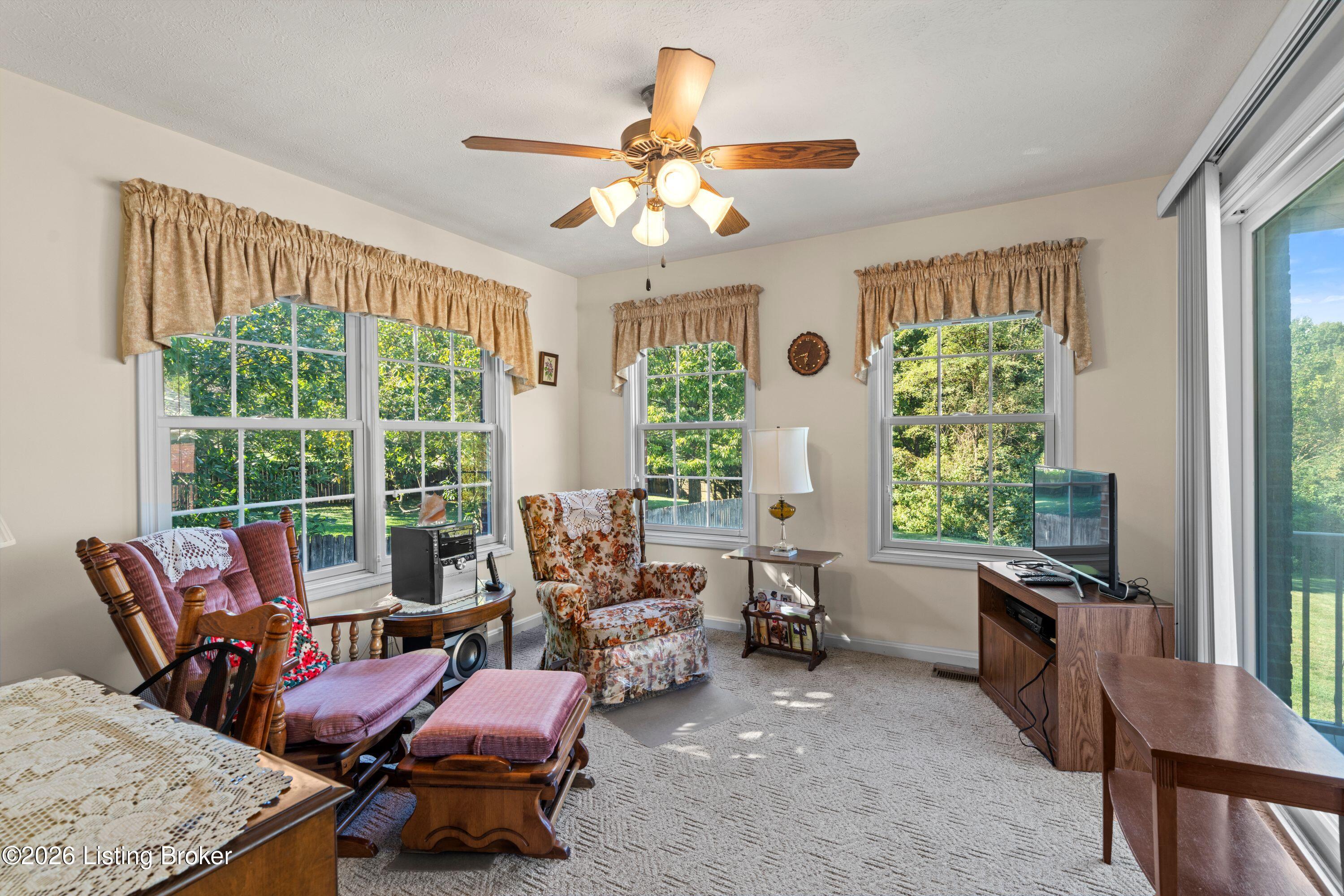 616 Harris Ridge Road Louisville, KY 40243 - Photo 13 of 30 DSC022791