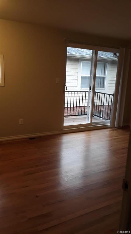 526 West 14 Mile Road Clawson, MI 48017 - Photo 5 of 11