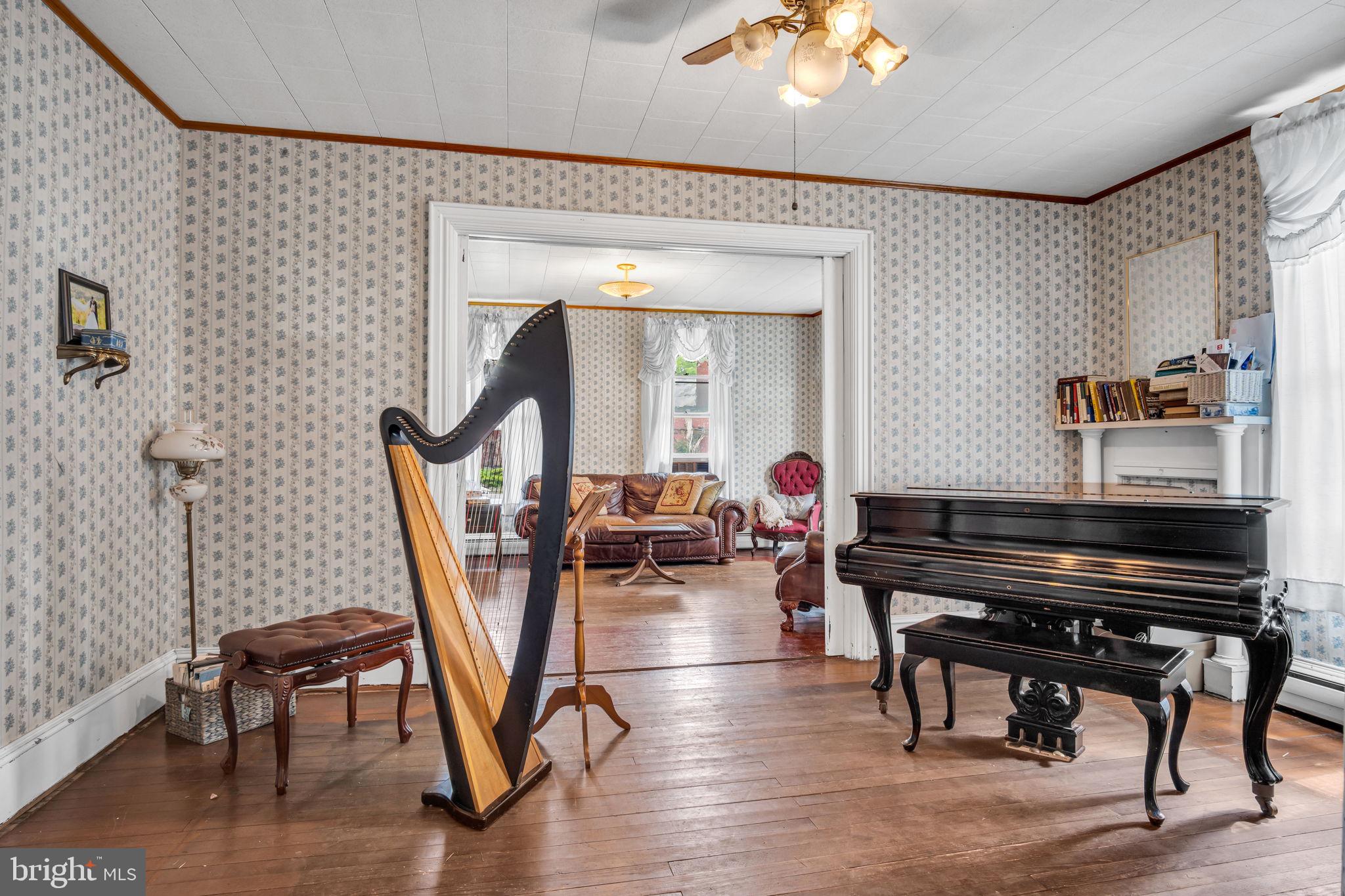 5987 Altenwald Road Waynesboro, PA 17268 - Photo 6 of 34 Gallery Image 6