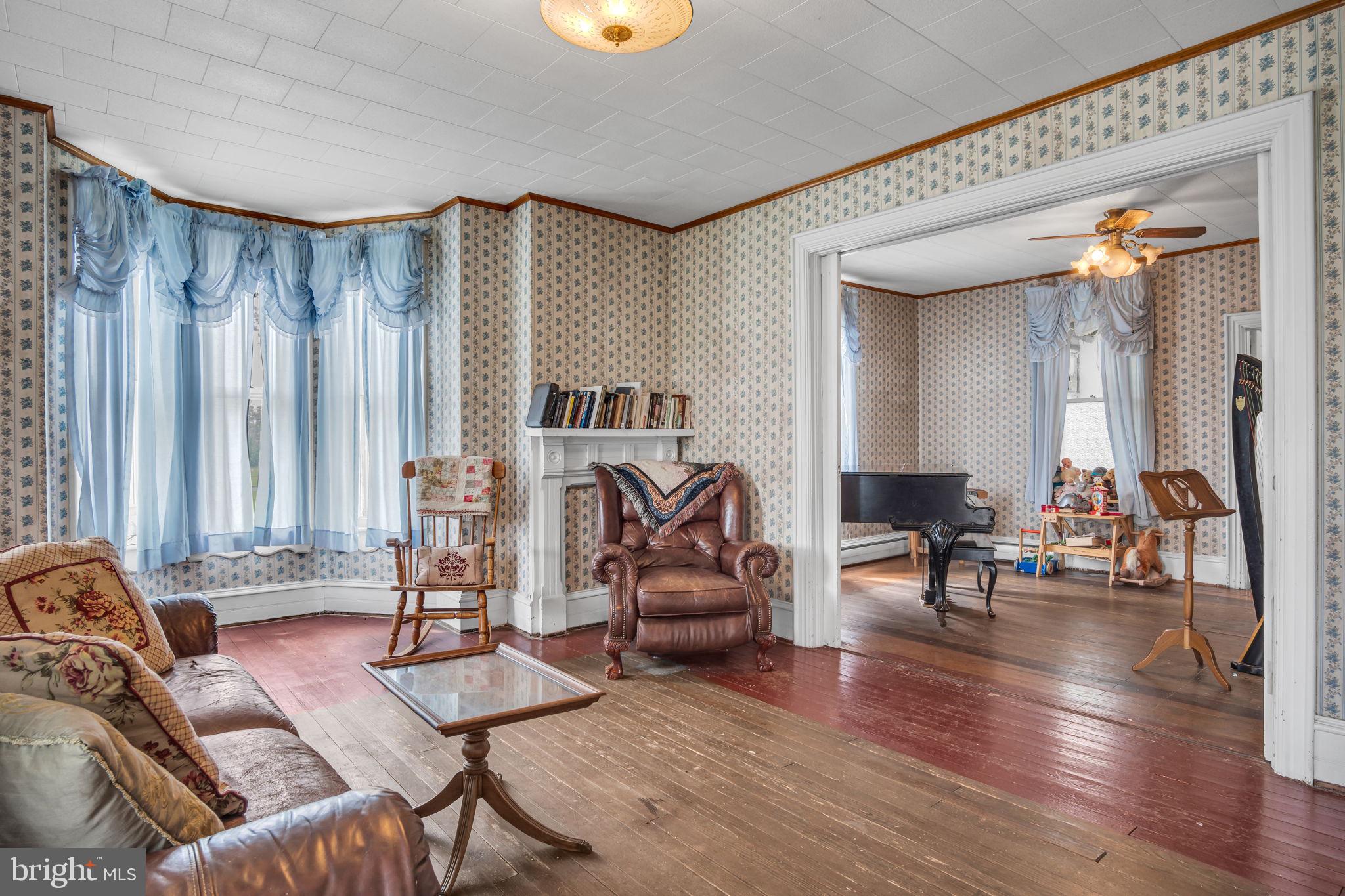 5987 Altenwald Road Waynesboro, PA 17268 - Photo 9 of 34 Gallery Image 9