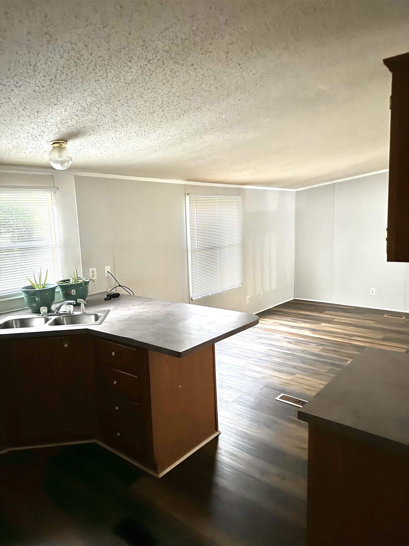 112 Jolley Road Inman, SC 29349 - Photo 5 of 9