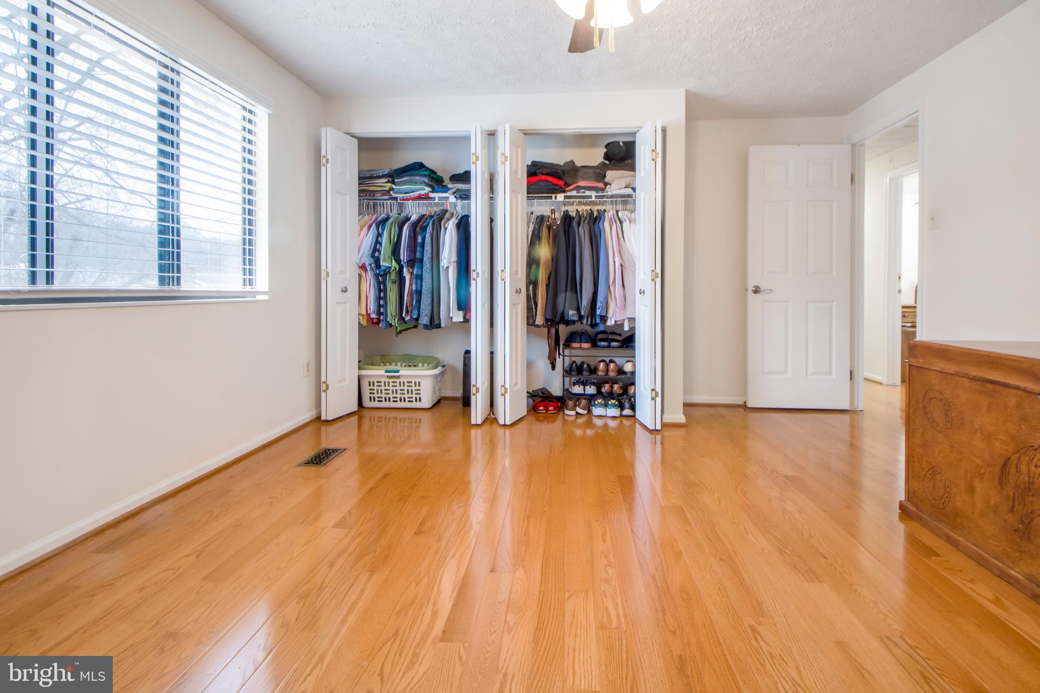 5806 Heming Avenue Springfield, VA 22151 - Photo 5 of 123