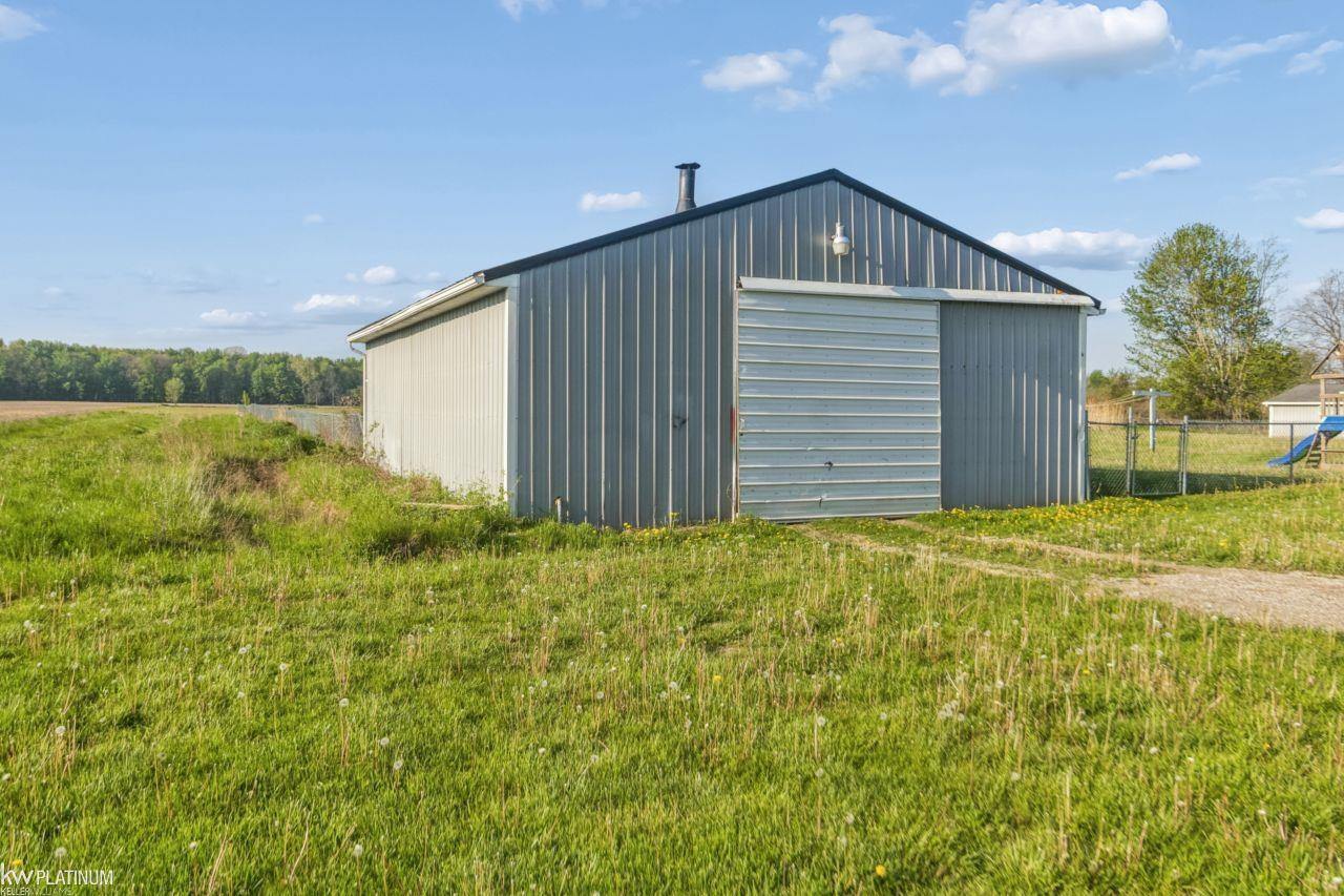 13201 Speaker Road Yale, MI 48097 - Photo 12 of 57