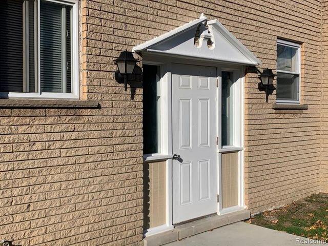 FRONT EXTERIOR