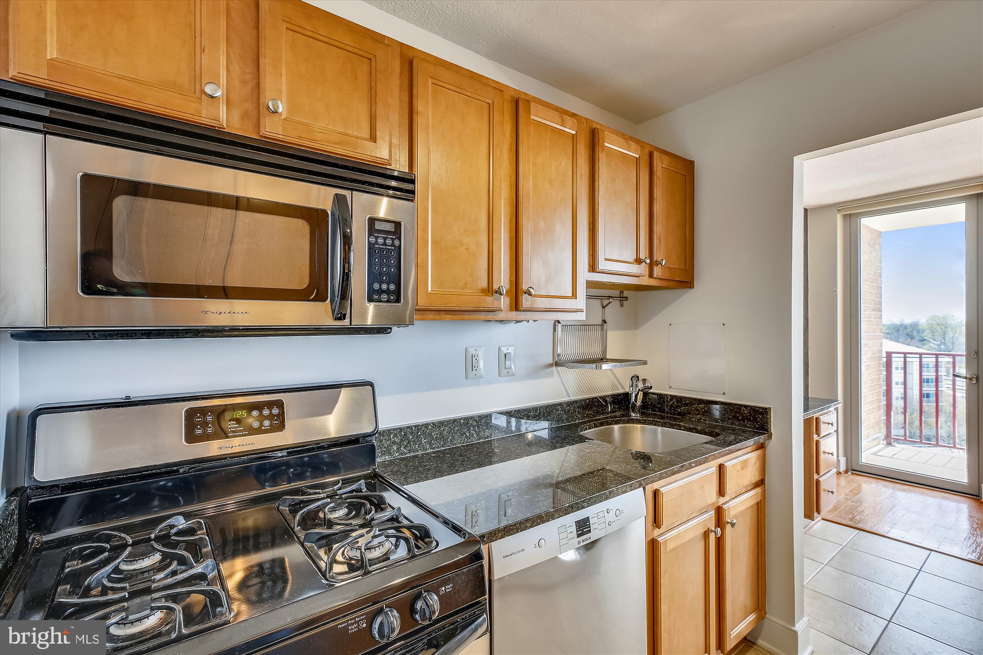 1220 Blair Mill Road, Unit 1107 Silver Spring, MD 20910 - Photo 10 of 24 Gallery Image 10