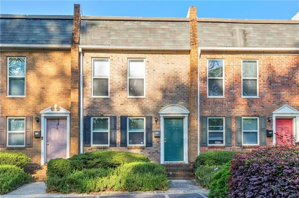 $2,500 | 245 Winding River Drive, Unit E, Sandy Springs, GA 30350