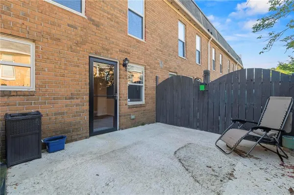 $2,500 | 245 Winding River Drive, Unit E, Sandy Springs, GA 30350