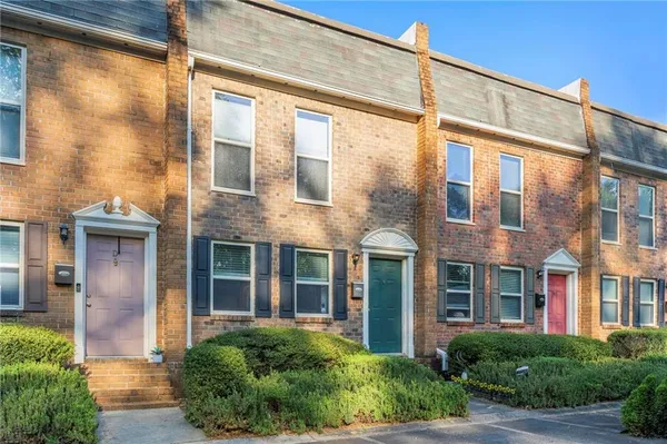 $2,500 | 245 Winding River Drive, Unit E, Sandy Springs, GA 30350