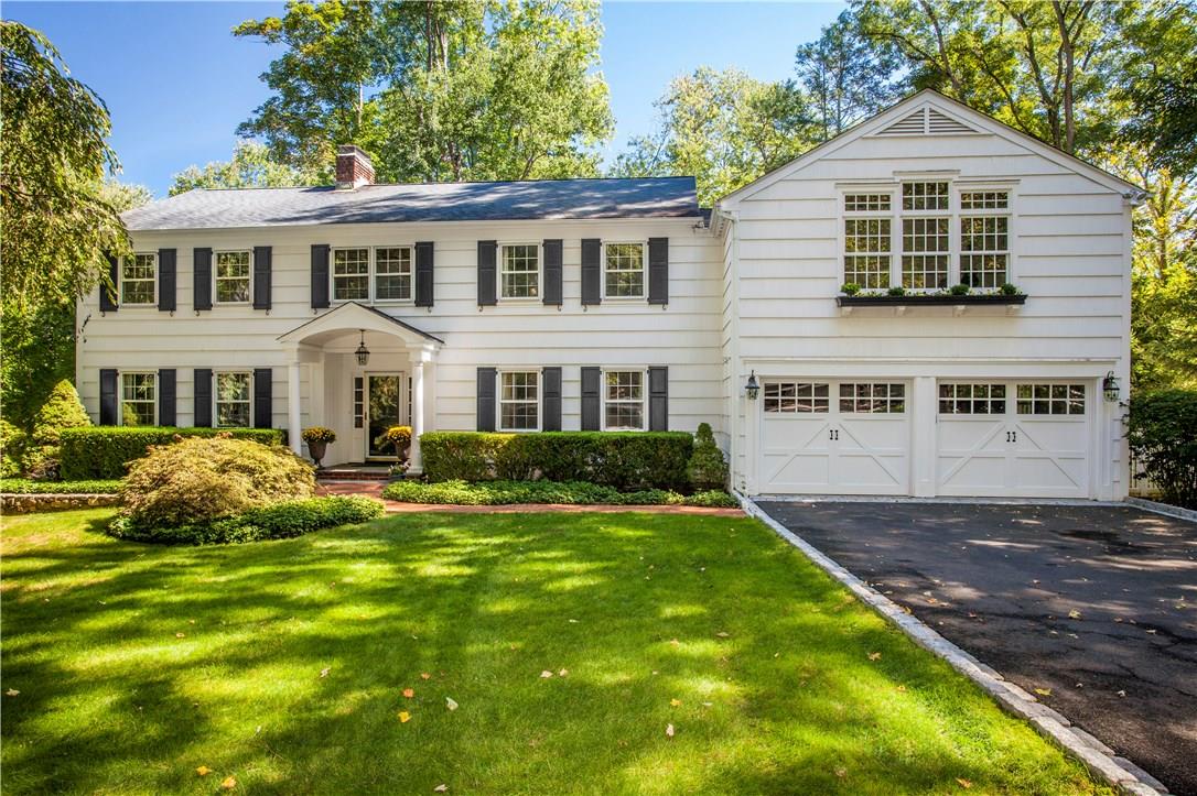 105 Valley View Road Chappaqua, NY 10514 - Photo 1 of 1 Welcome to 105 Valley View, Chappaqua, a smart & sophisticated 4-bed/4.1-bath Colonial serenely set on a quiet street within strolling distance to town & train.