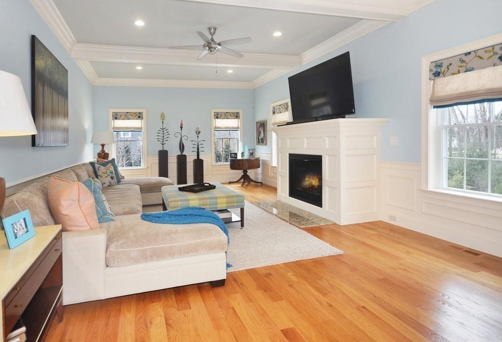 456 North Road Bedford, MA 01730 - Photo 8 of 28 Gallery Image 8