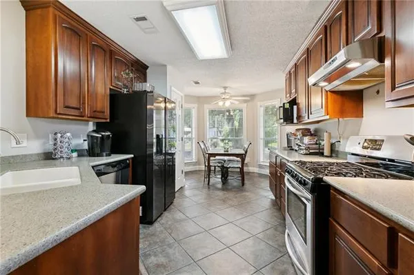 $2,195 | 142 Star Place, Belle Chasse, LA 70037