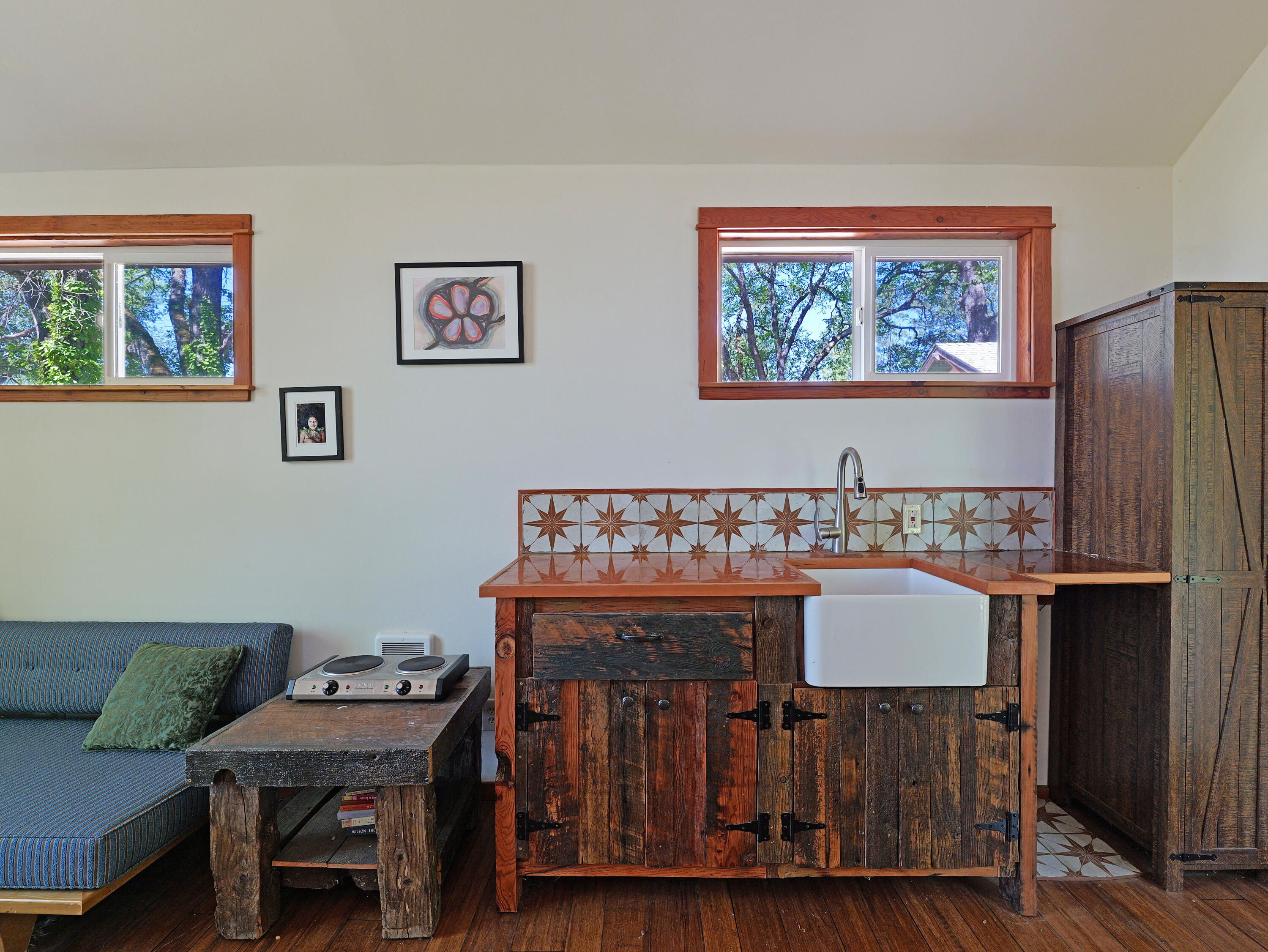 1135 East Fork Road Williams, OR 97544 - Photo 5 of 80 Gallery Image 5