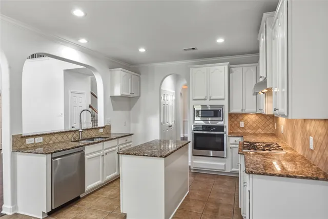 $500,000 | 3103 Trail Ridge Drive, Pearland, TX 77584