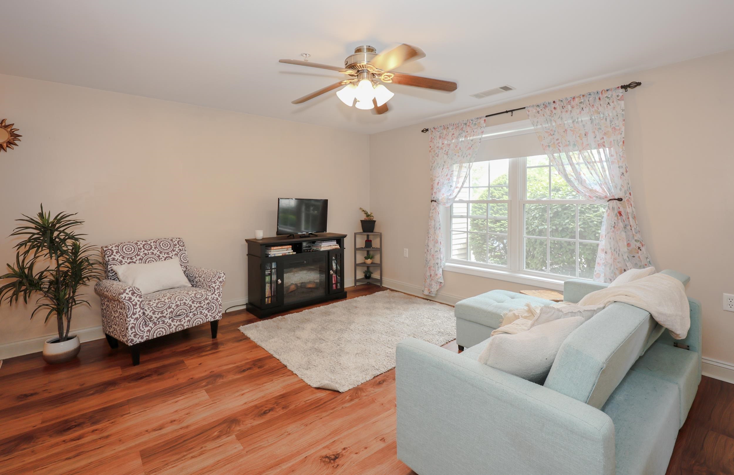 10 Vista Ridge Drive, Unit 8 Londonderry, NH 03053 - Photo 13 of 27