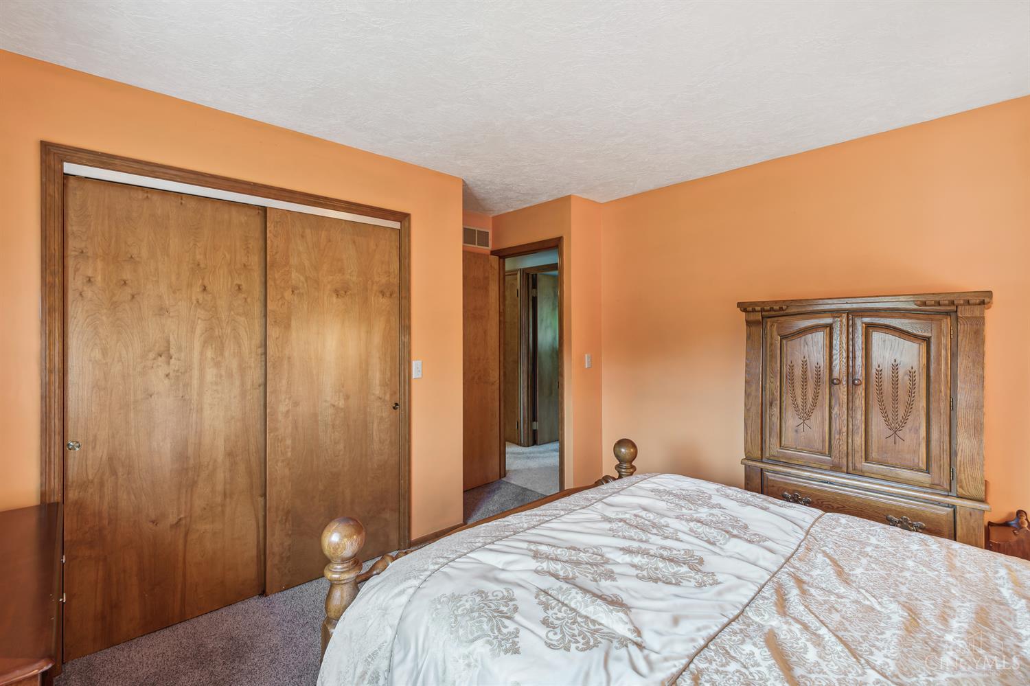 2941 Kleeman Road Cincinnati, OH 45211 - Photo 20 of 35