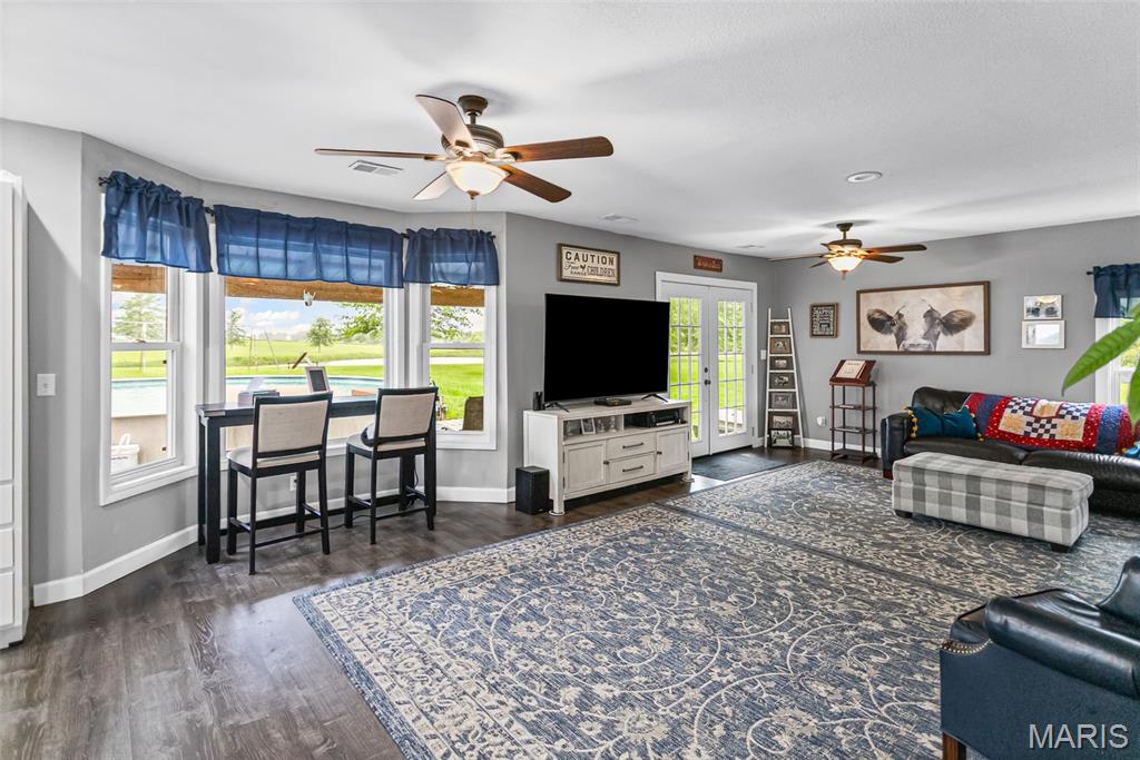 22756 Croxford Road Grafton, IL 62037 - Photo 14 of 87