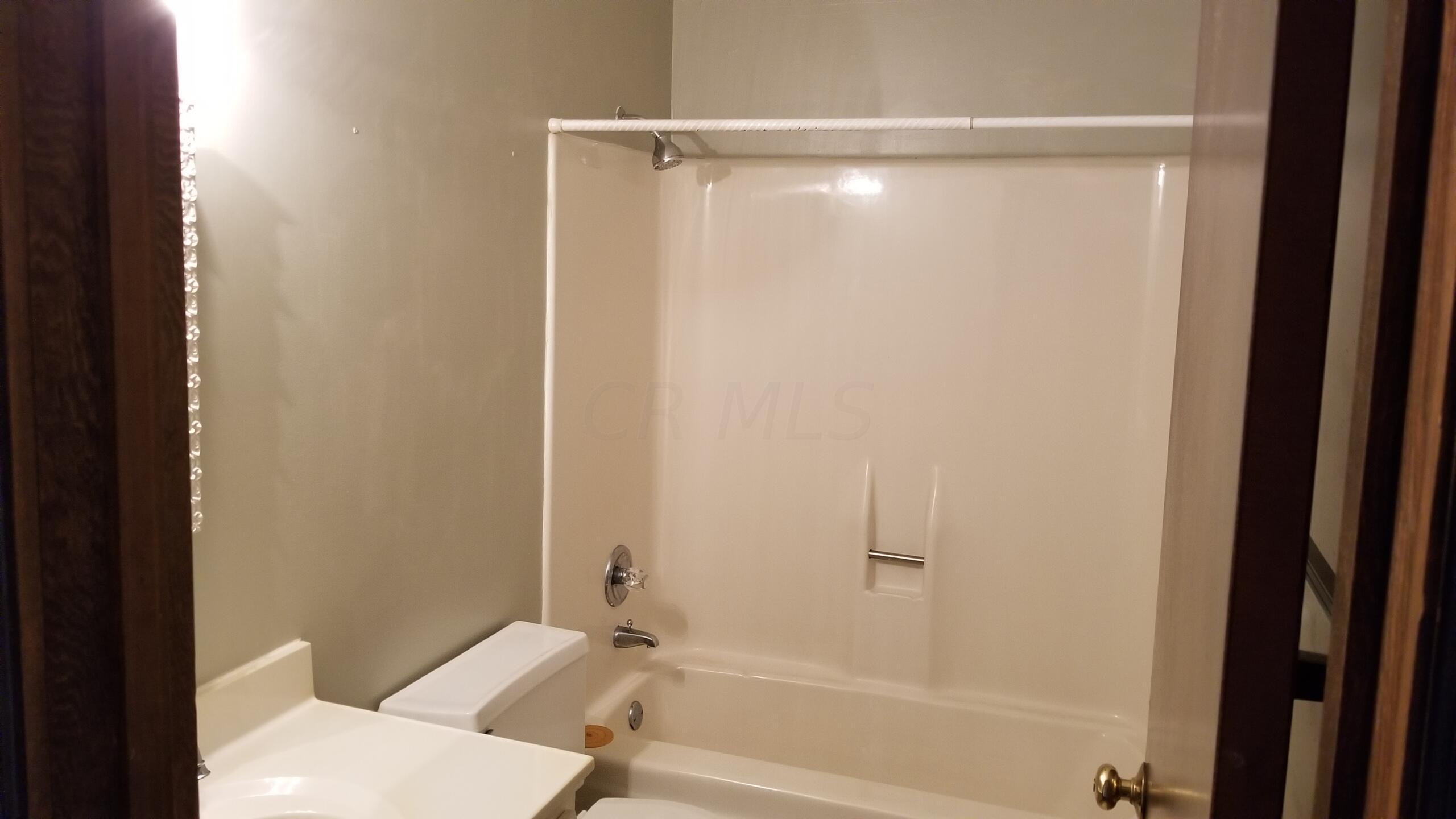1152 James Road Newark, OH 43055 - Photo 21 of 32 Gallery Image 21
