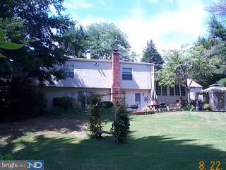 2715 Edge Hill Road Huntingdon Valley, PA 19006 - Photo 6 of 6 Gallery Image 6