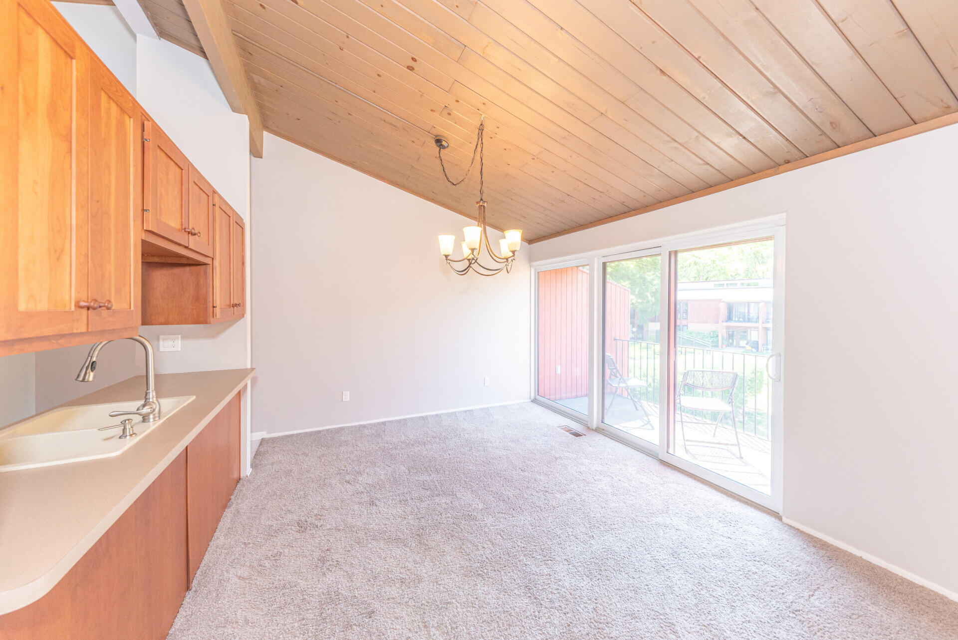 2405 Packard Road Ann Arbor, MI 48104 - Photo 15 of 34 018_8