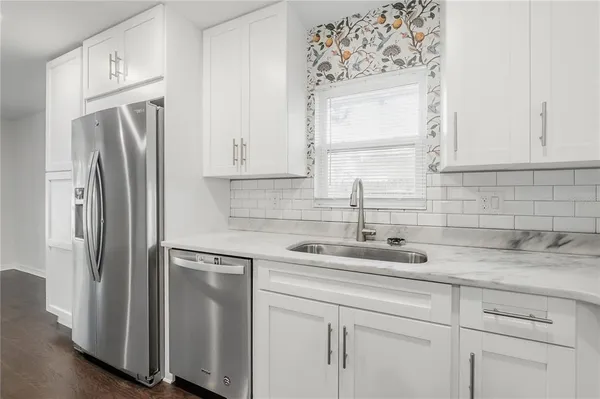$2,800 | 4022 North Marguerite Street, Tampa, FL 33603