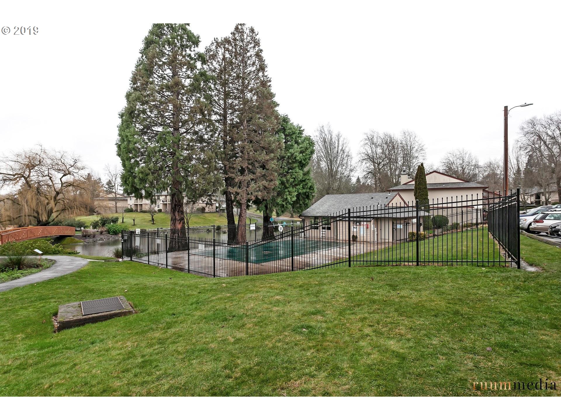 12618 Northwest Barnes Road, Unit 1 Portland, OR 97229 - Photo 16 of 16 Gallery Image 16