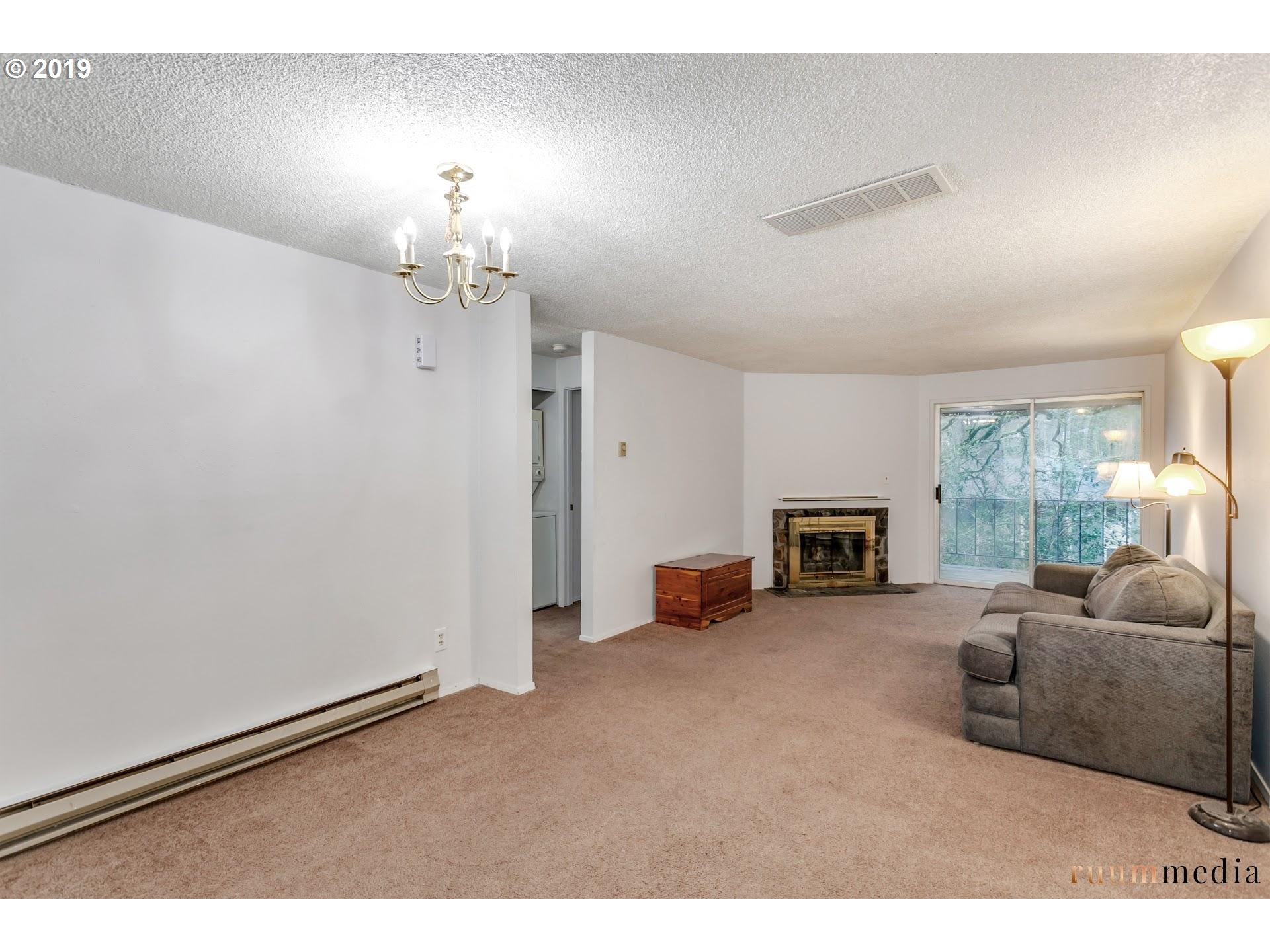 12618 Northwest Barnes Road, Unit 1 Portland, OR 97229 - Photo 3 of 16 Gallery Image 3