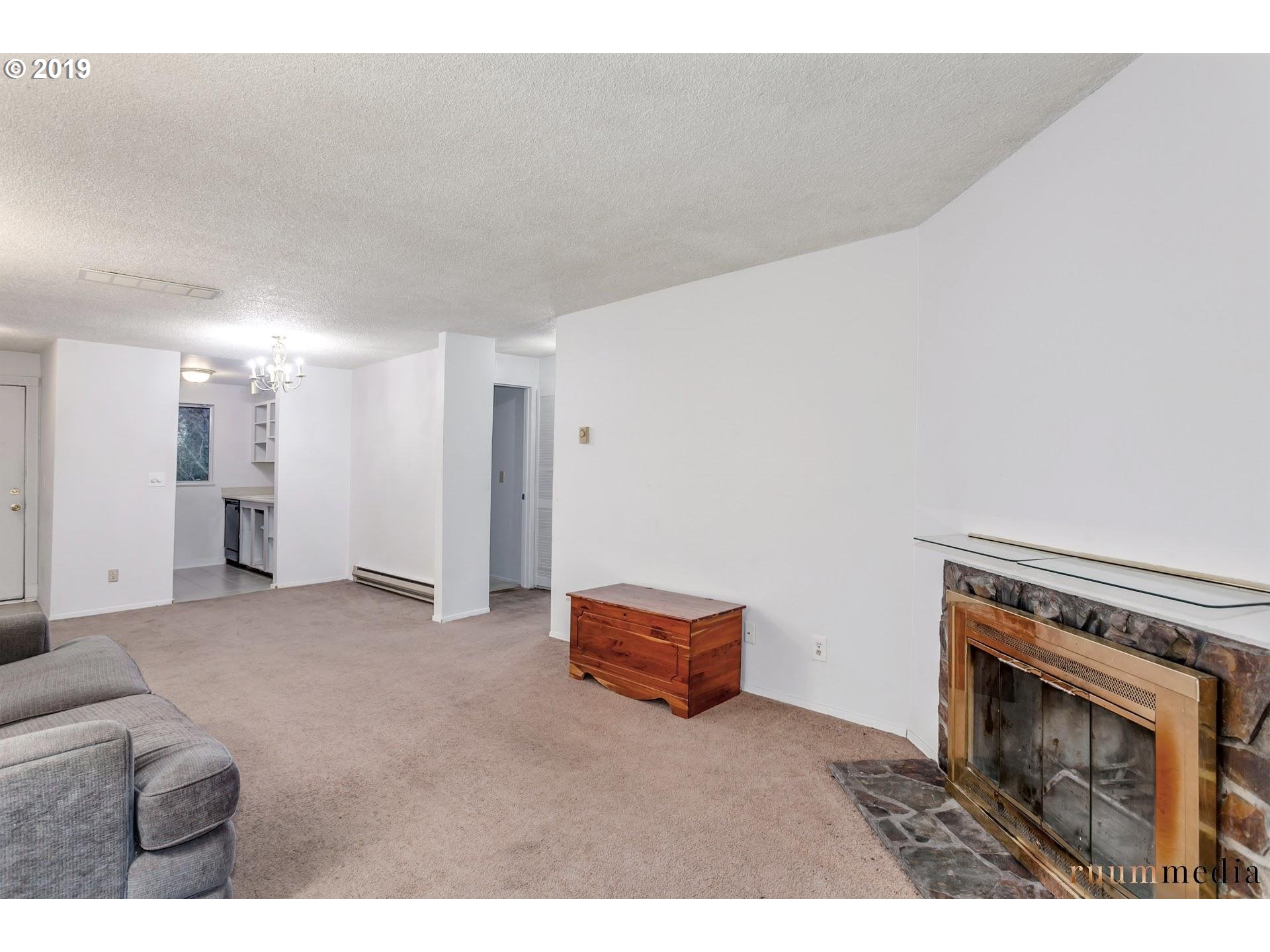12618 Northwest Barnes Road, Unit 1 Portland, OR 97229 - Photo 5 of 16 Gallery Image 5