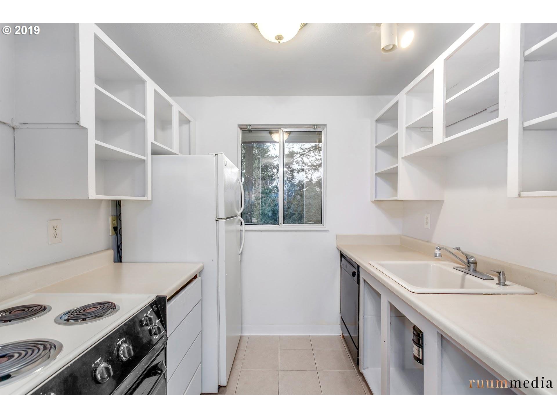 12618 Northwest Barnes Road, Unit 1 Portland, OR 97229 - Photo 7 of 16 Gallery Image 7