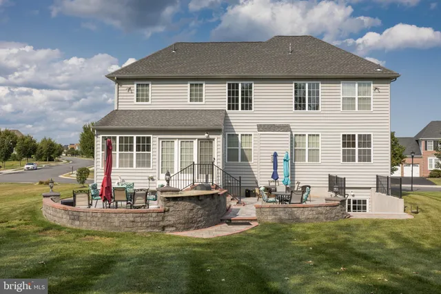 $825,000 | 1225 Caitlin Way, New Castle, DE 19720