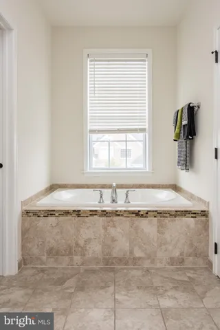 $825,000 | 1225 Caitlin Way, New Castle, DE 19720