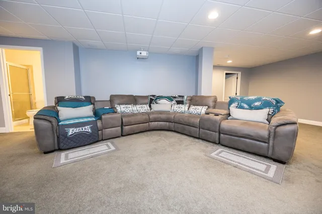 $825,000 | 1225 Caitlin Way, New Castle, DE 19720