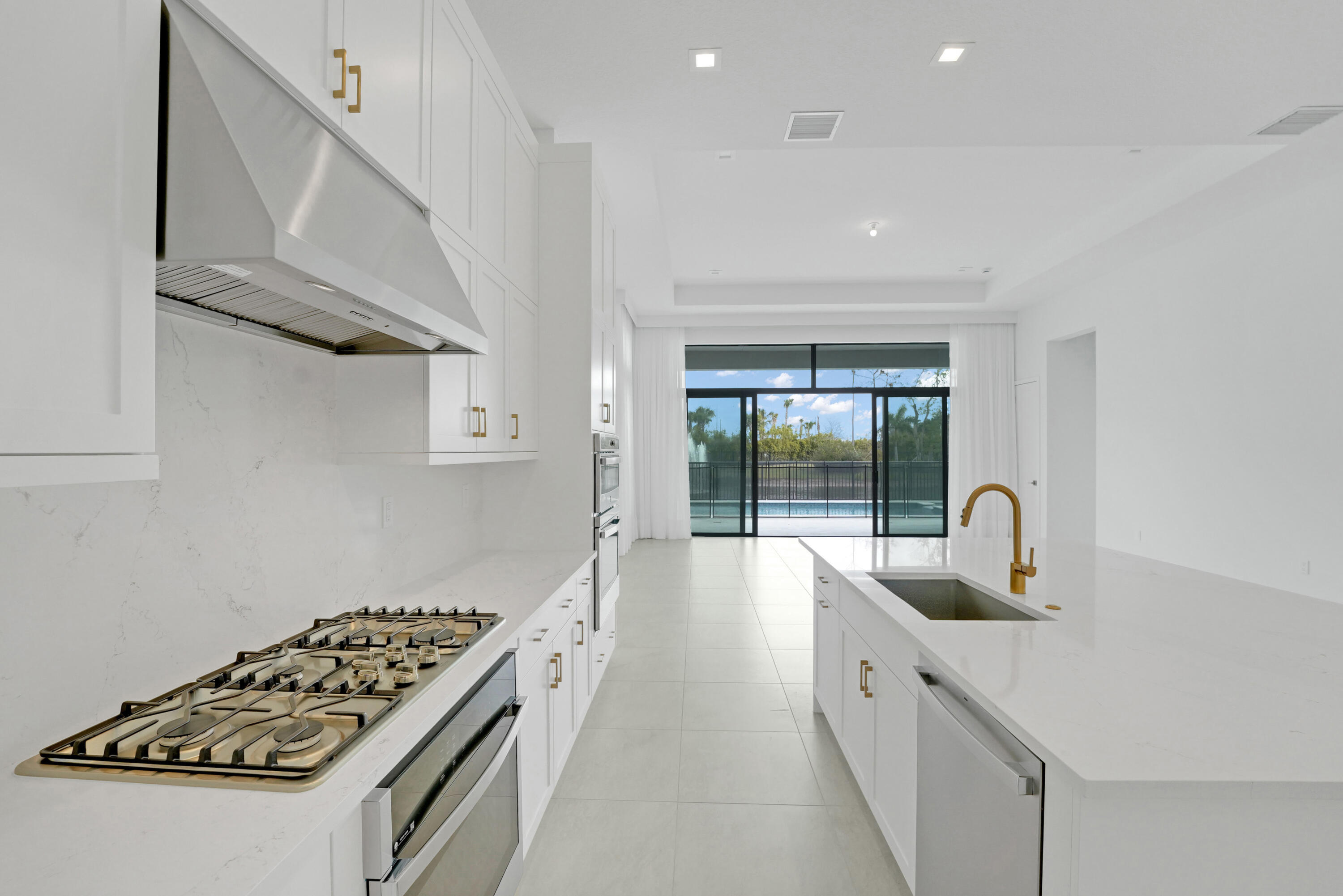 9409 Sunflower Mdw Road Boca Raton, FL 33434 - Photo 18 of 88 Kitchen