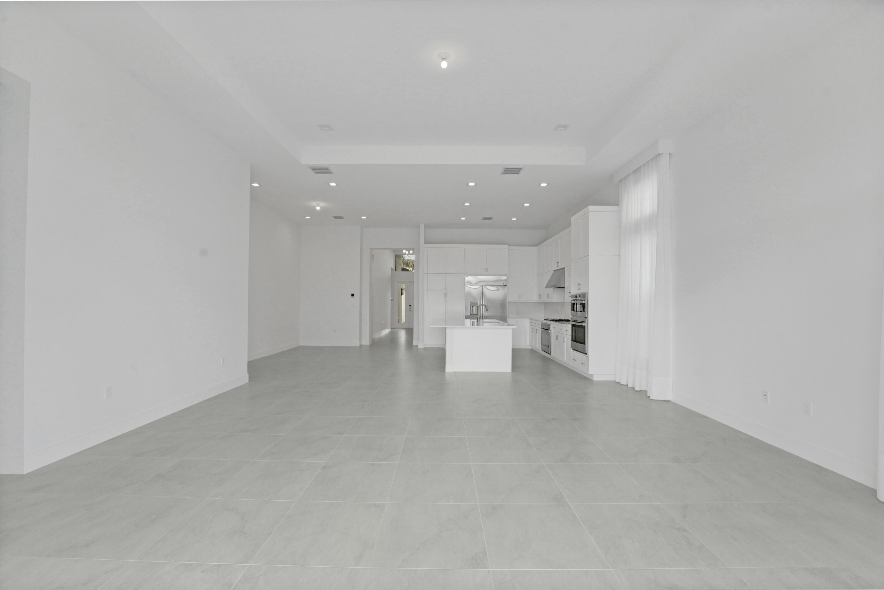 9409 Sunflower Mdw Road Boca Raton, FL 33434 - Photo 22 of 88 Living room