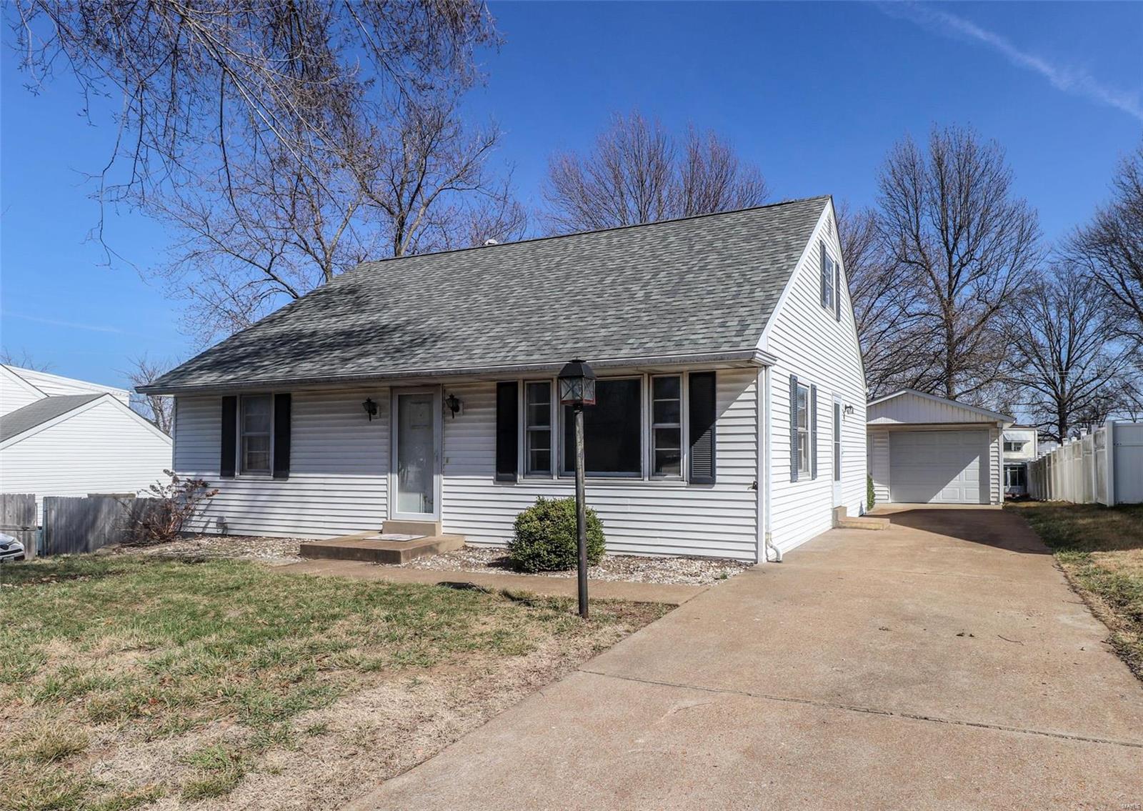 10318 Baptist Church Road St. Louis, MO 63123 - Photo 1 of 31