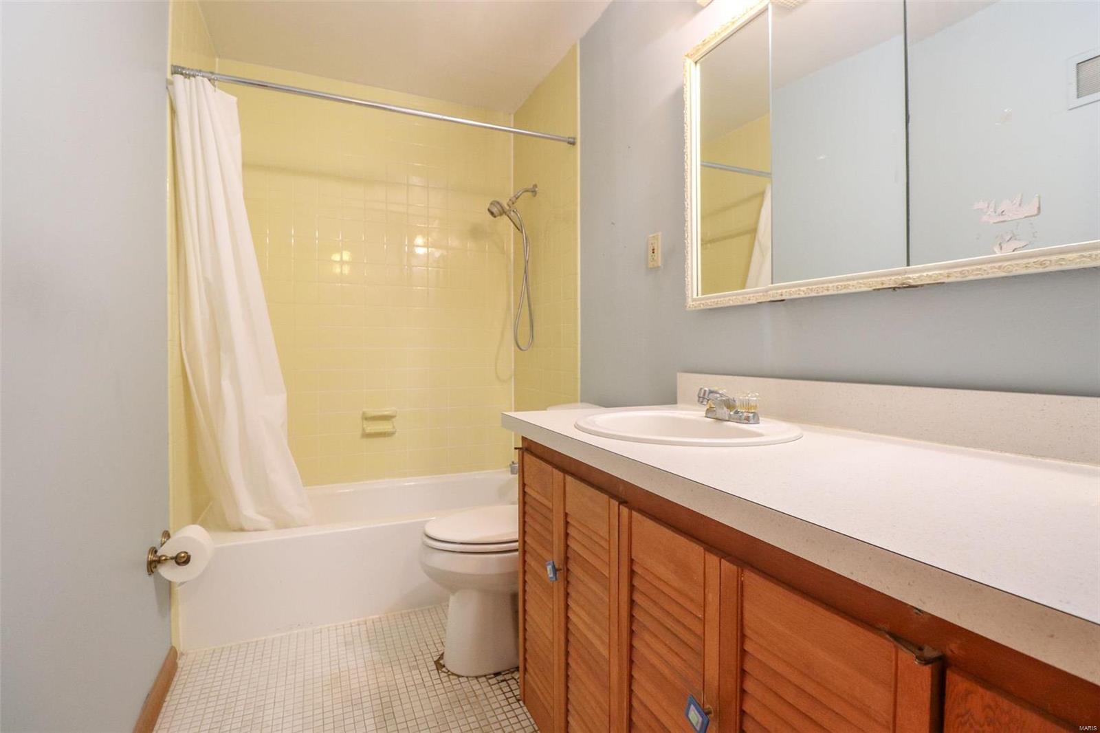 10318 Baptist Church Road St. Louis, MO 63123 - Photo 12 of 31