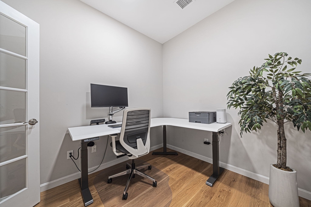 1 Revolution Way, Unit 104 Canton, MA 02021 - Photo 4 of 39