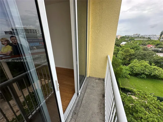 $1,900 | Overtown, Miami, FL 33136