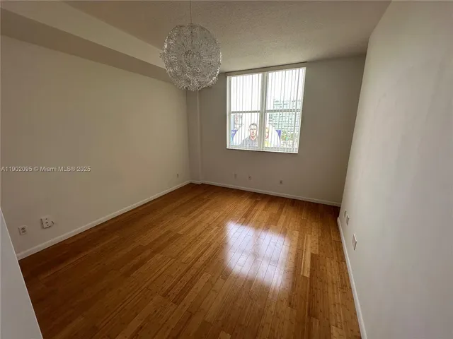 $1,900 | Overtown, Miami, FL 33136