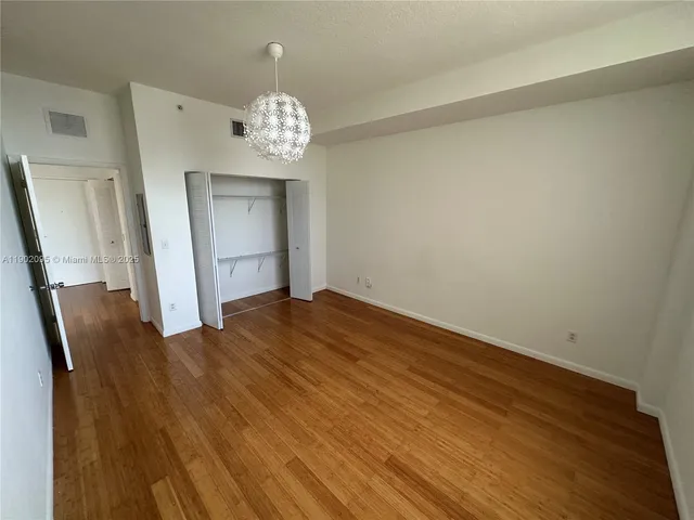 $1,900 | Overtown, Miami, FL 33136