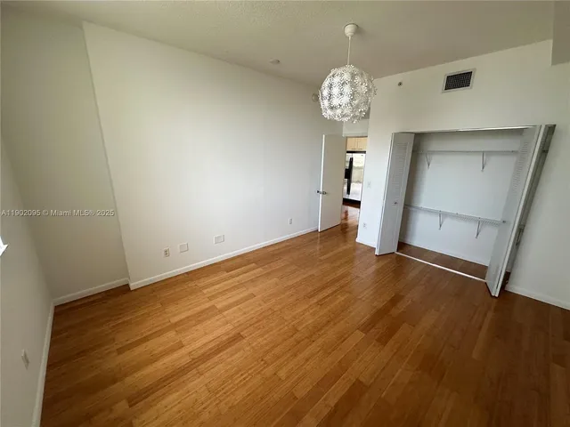 $1,900 | Overtown, Miami, FL 33136