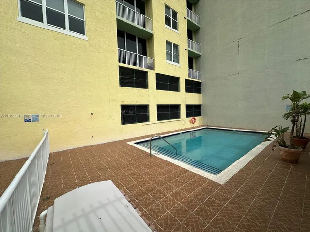 $1,900 | Overtown, Miami, FL 33136
