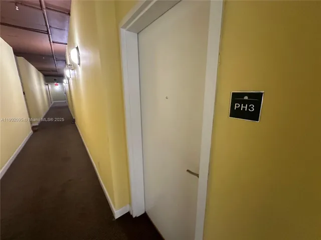 $1,900 | Overtown, Miami, FL 33136