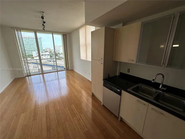 $1,900 | Overtown, Miami, FL 33136