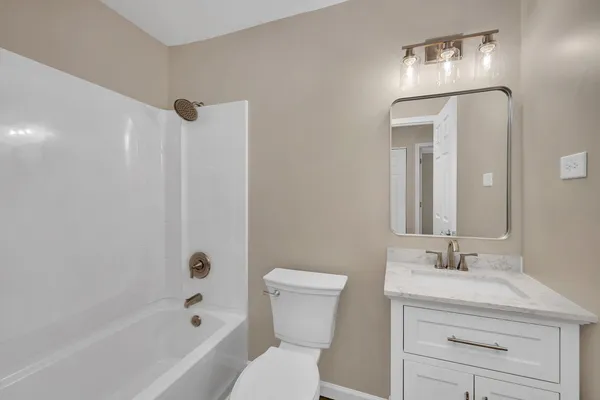 $185,000 | 1113 Gael Drive, Unit B, Joliet, IL 60435