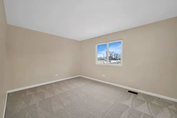 $185,000 | 1113 Gael Drive, Unit B, Joliet, IL 60435
