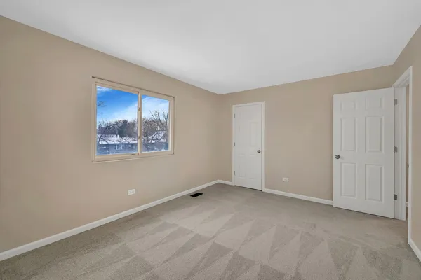 $185,000 | 1113 Gael Drive, Unit B, Joliet, IL 60435