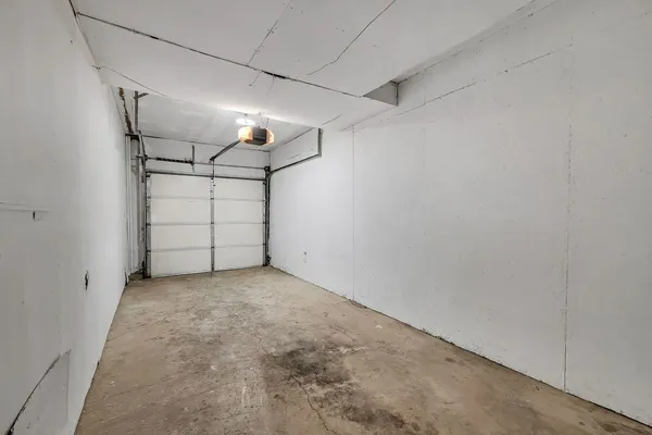 $185,000 | 1113 Gael Drive, Unit B, Joliet, IL 60435