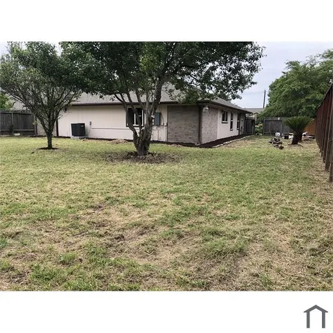 $2,050 | 14103 Royal Hill Drive, Houston, TX 77083